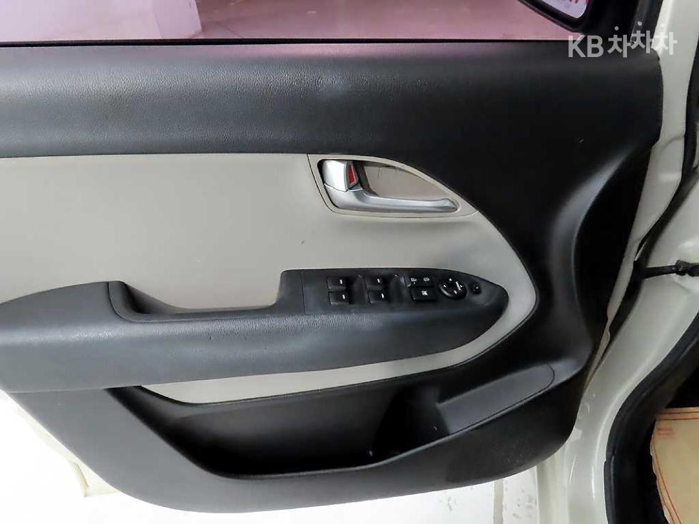 2012 - kia ray