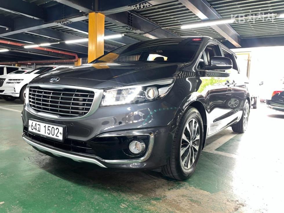 2018 - kia carnival