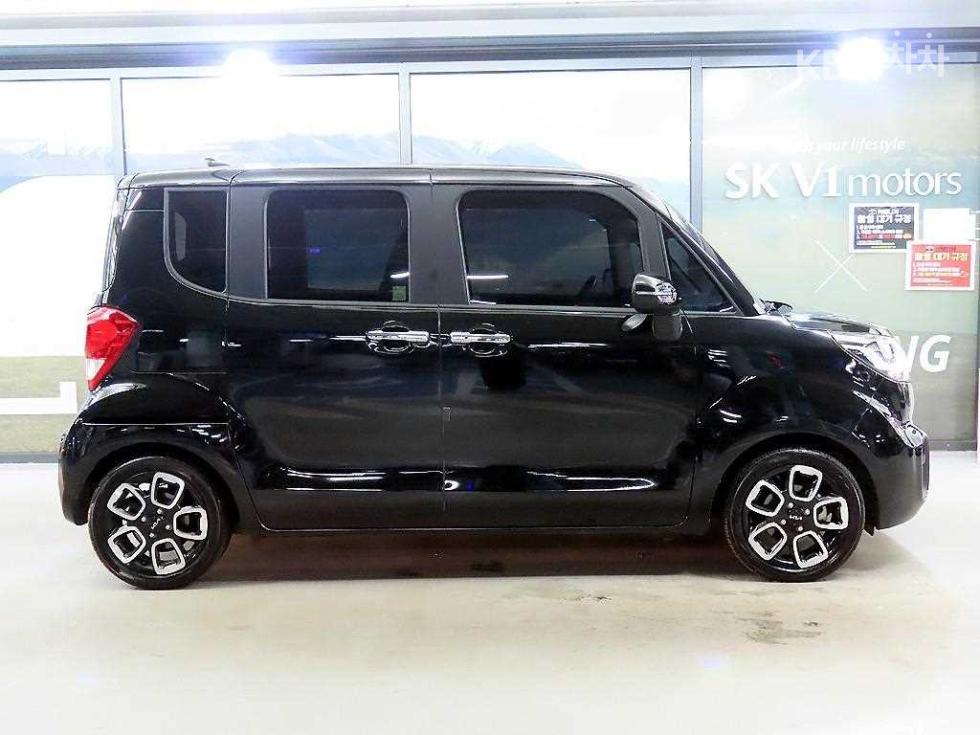2022 - kia ray