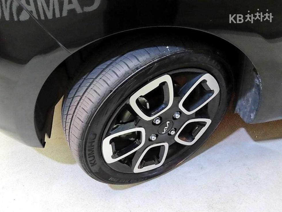 2022 - kia ray