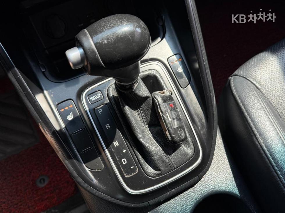 Kia Carens — miniaturë 12