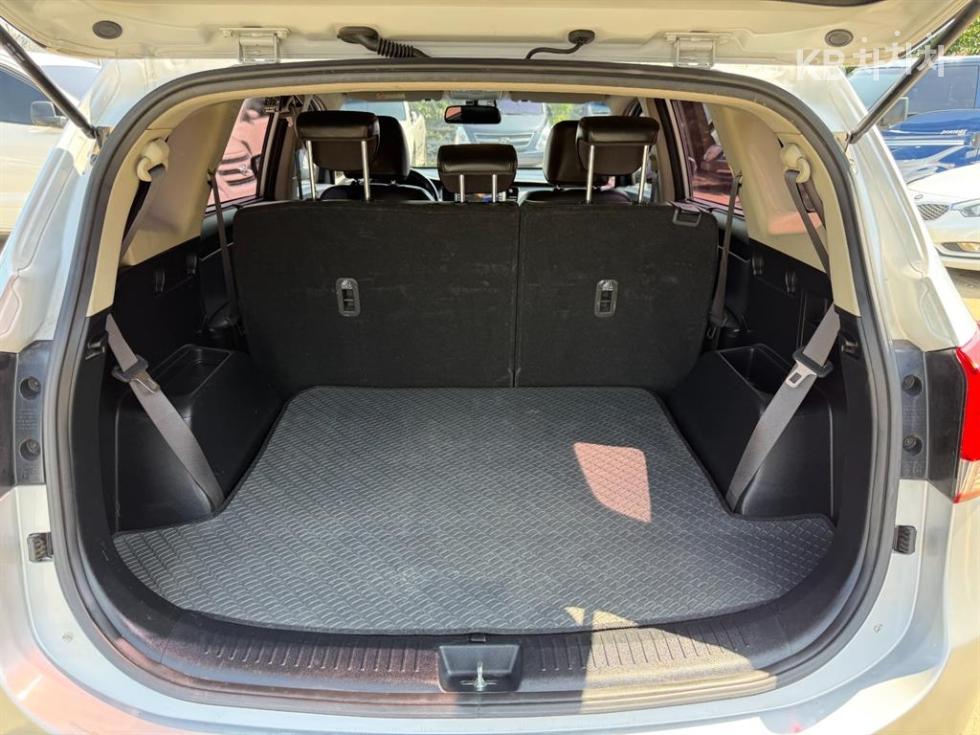 Kia Carens — miniaturë 18