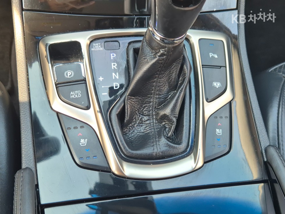 Hyundai Grandeur — miniaturë 21