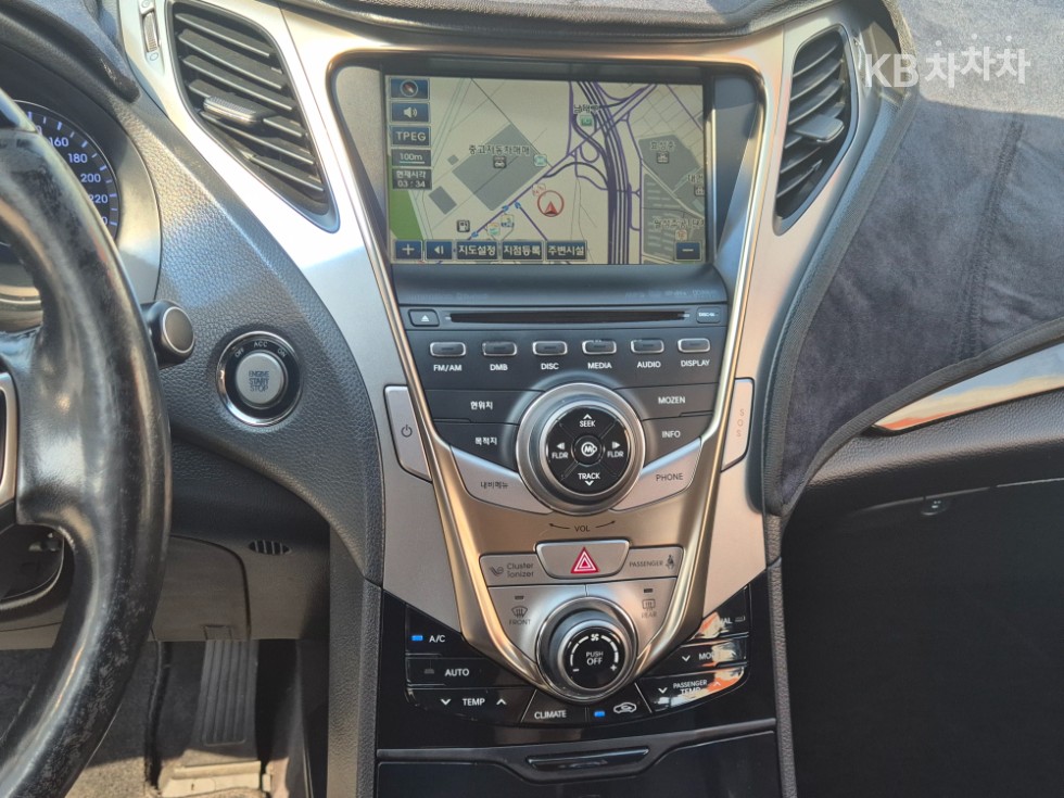 Hyundai Grandeur — miniaturë 12
