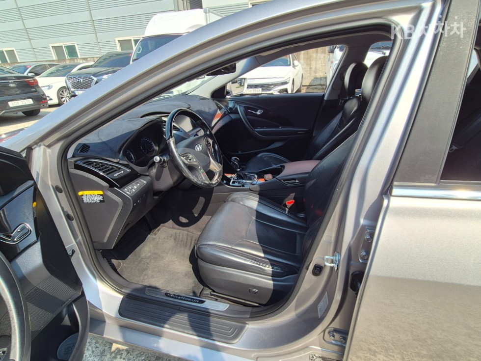 Hyundai Grandeur — miniaturë 10