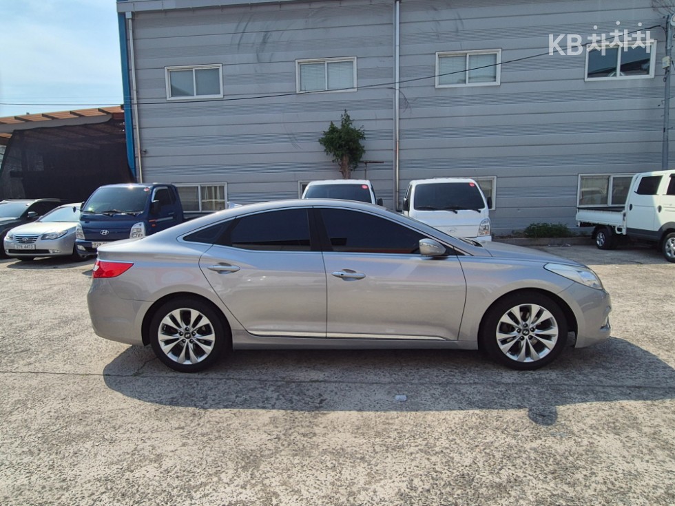 Hyundai Grandeur — miniaturë 4