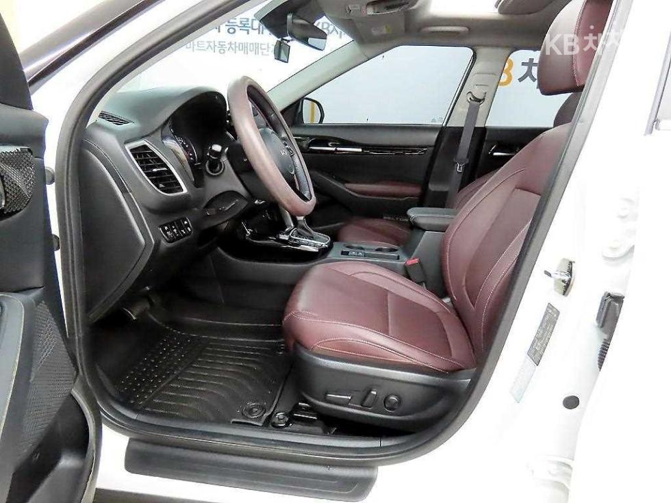2023 - kia seltos