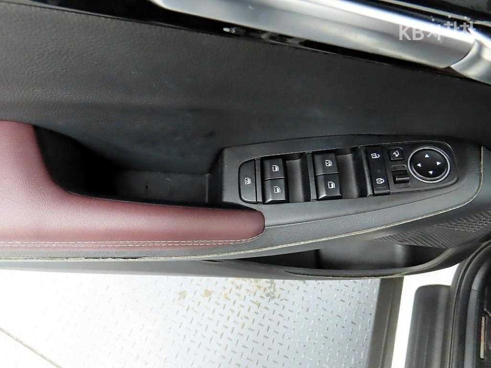 2023 - kia seltos