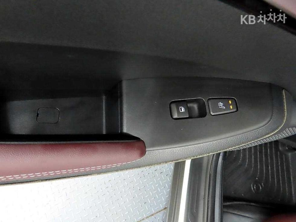 2023 - kia seltos