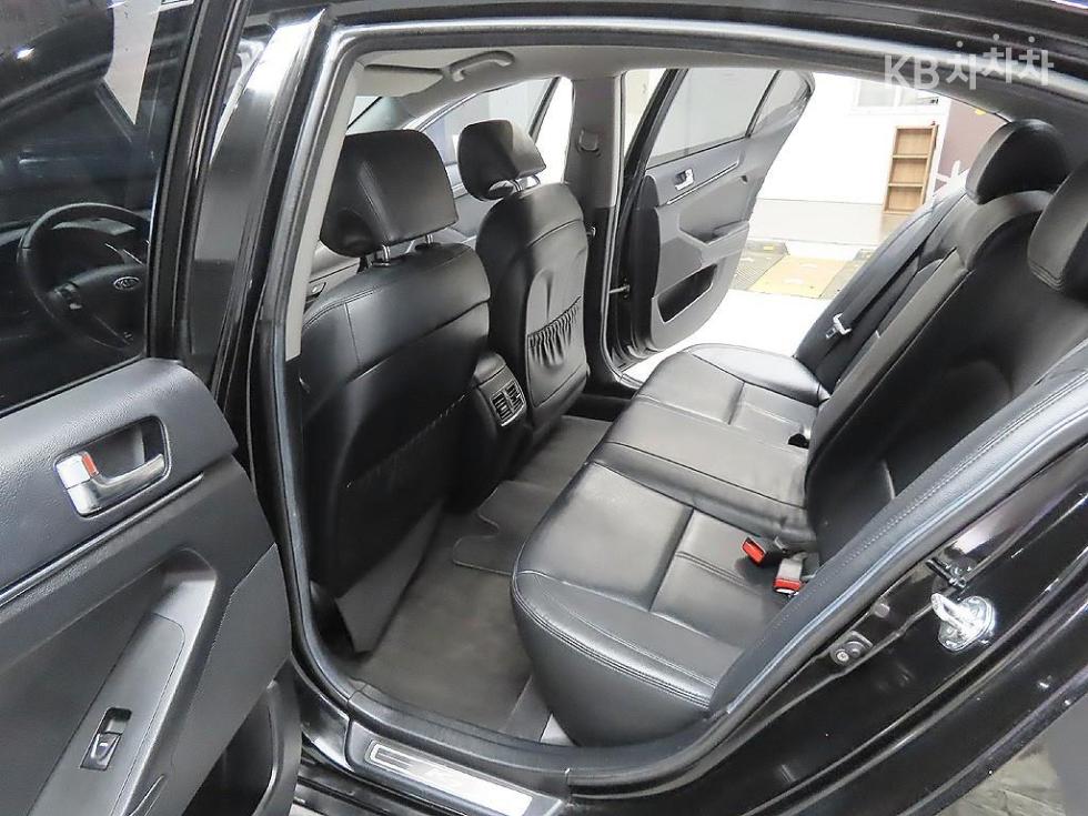 2010 - kia k7