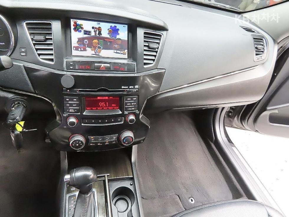 2010 - kia k7