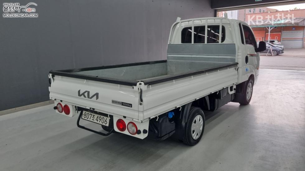 2022 - kia bongo iii