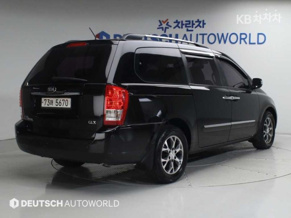 2014 - kia carnival