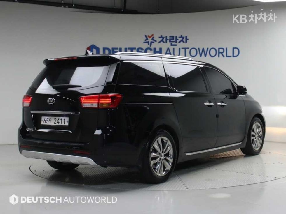 2018 - kia carnival