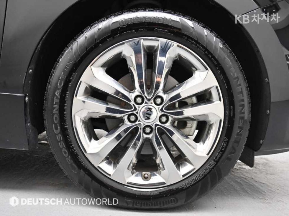 2018 - kia carnival