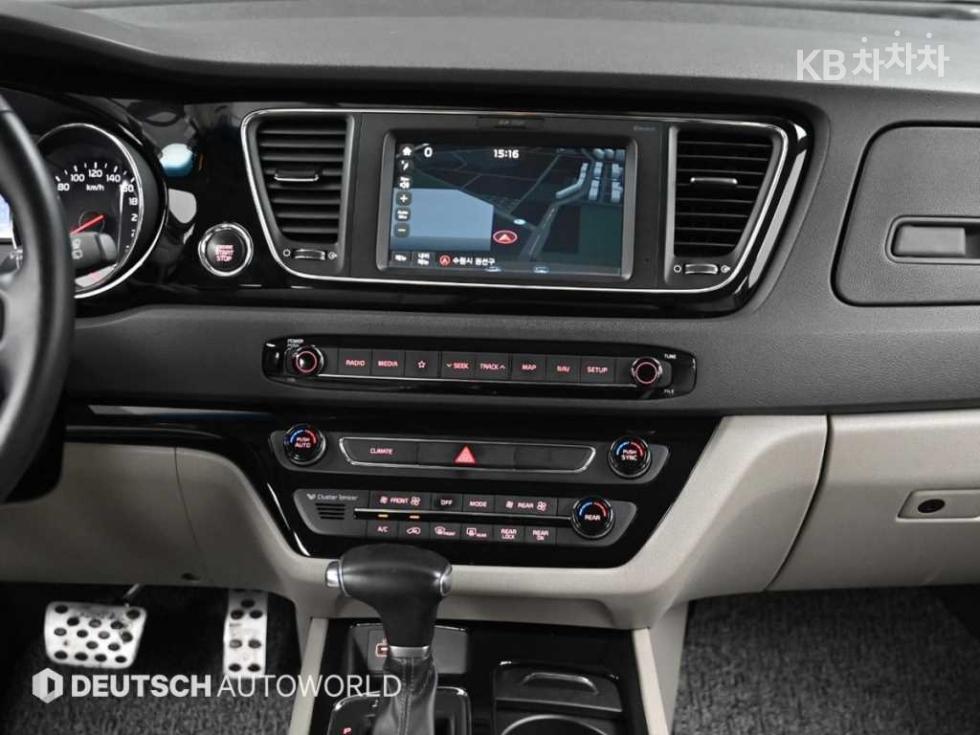 2018 - kia carnival