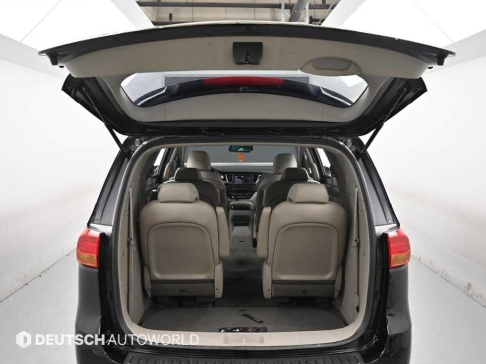 2018 - kia carnival