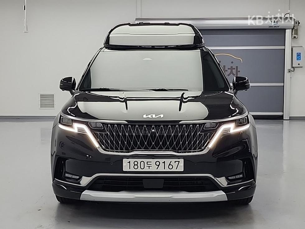 2023 - kia carnival