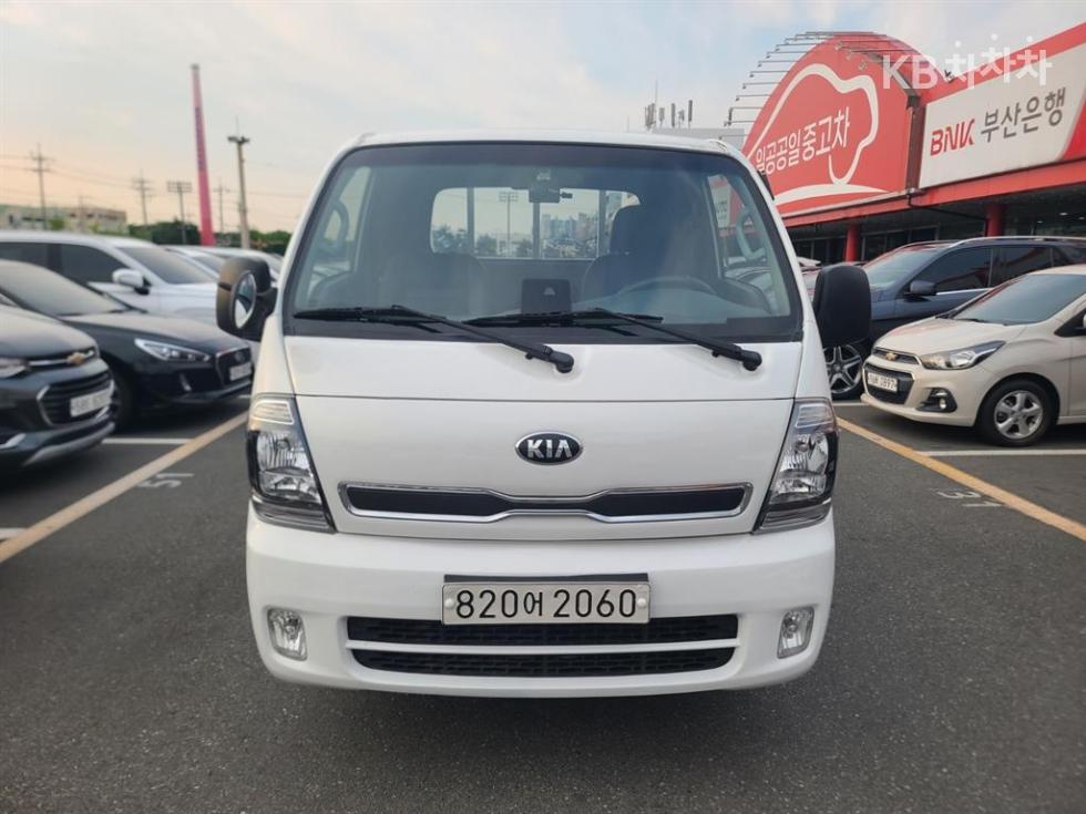 2020 - kia bongo iii
