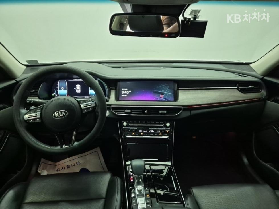 2021 - kia k7