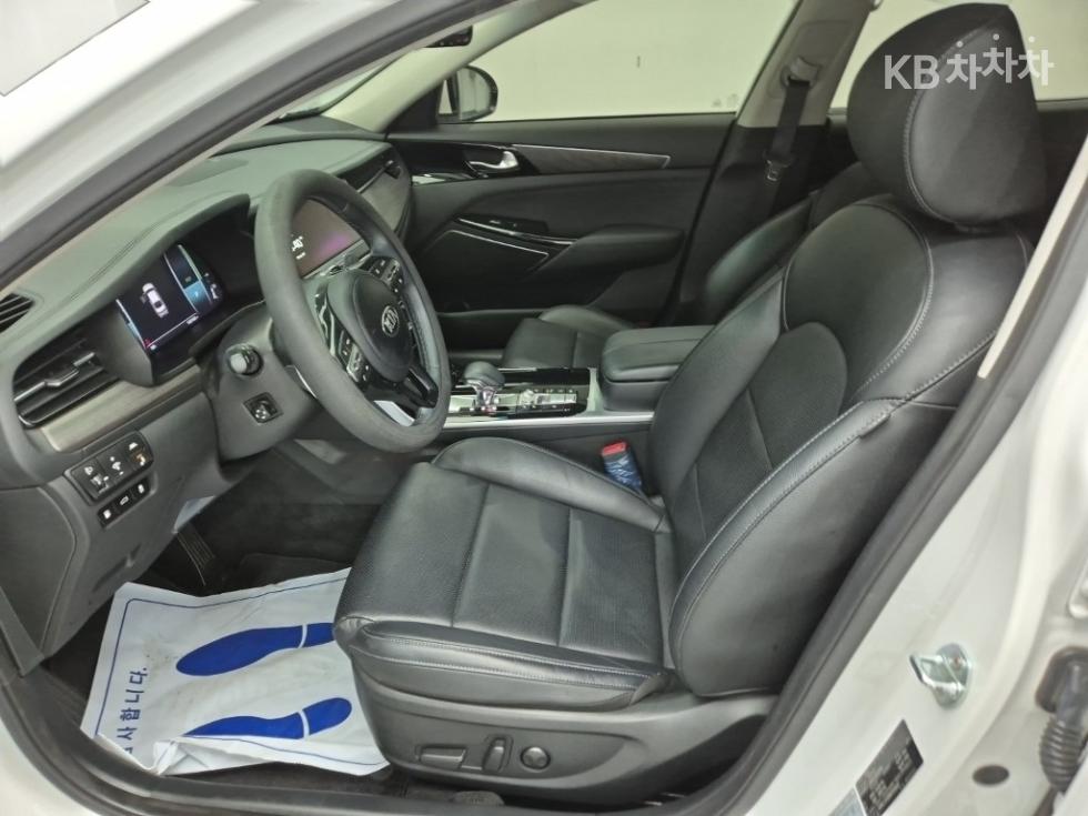 2021 - kia k7