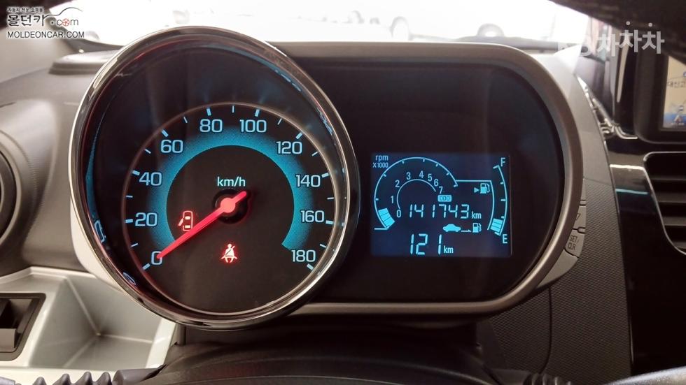 Chevrolet Spark — miniaturë 5