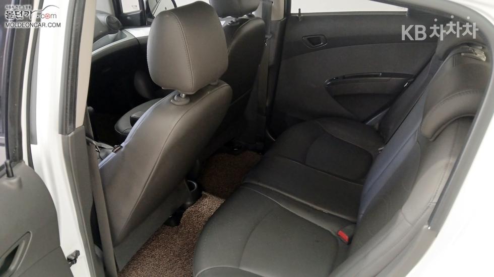Chevrolet Spark — miniaturë 15