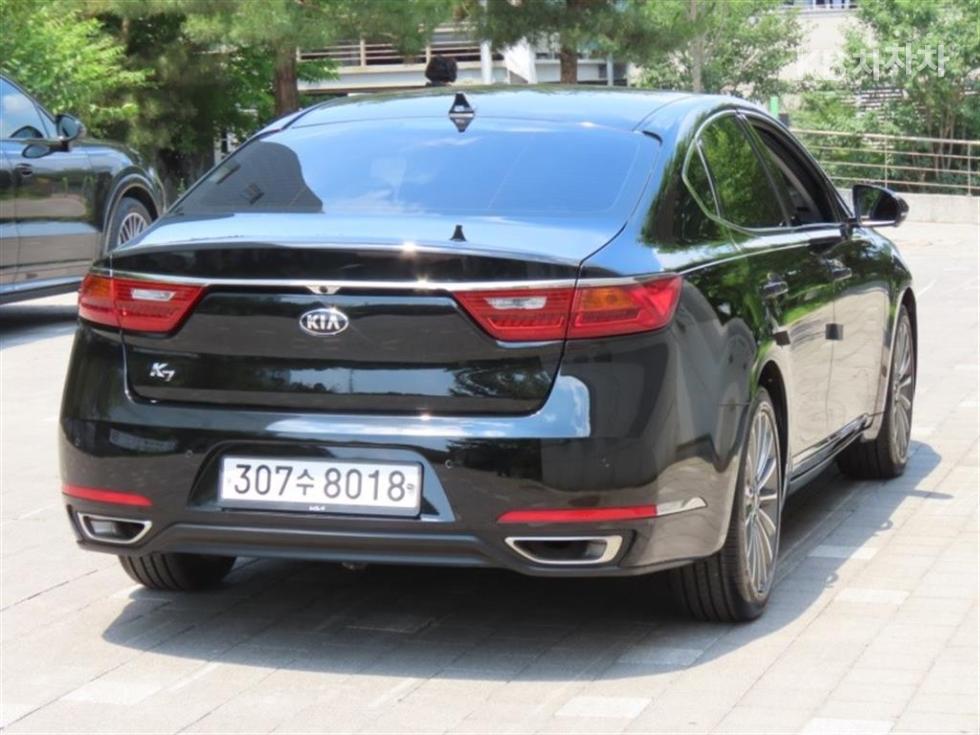 2019 - kia k7