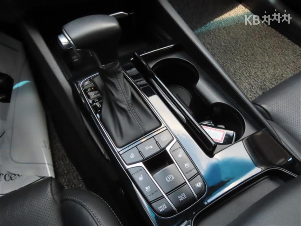 2019 - kia k7