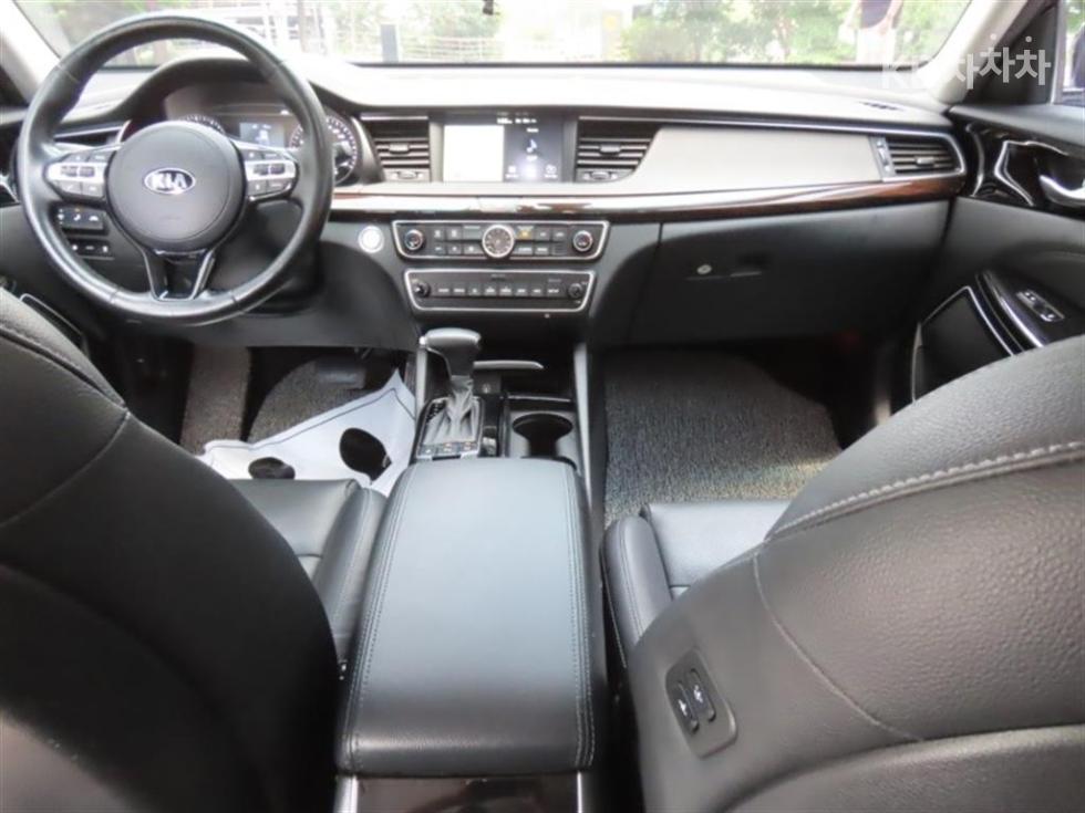 2019 - kia k7