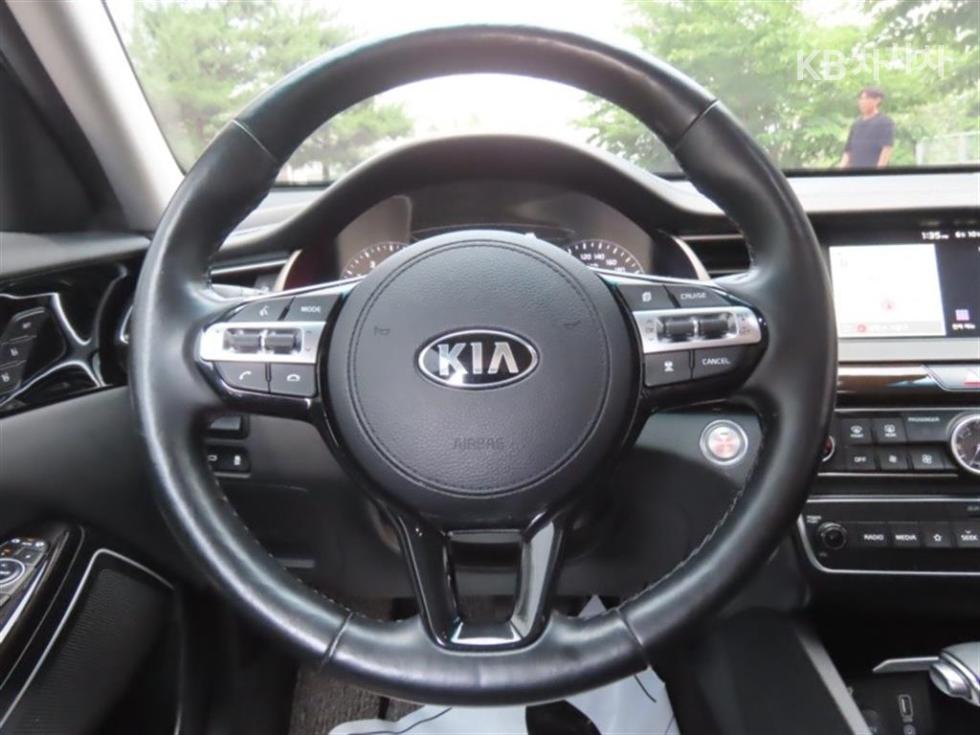 2019 - kia k7