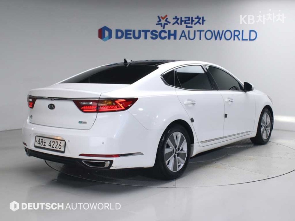 2017 - kia k7