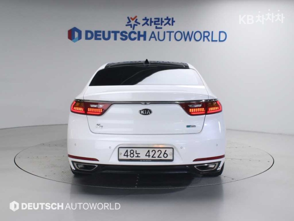 2017 - kia k7