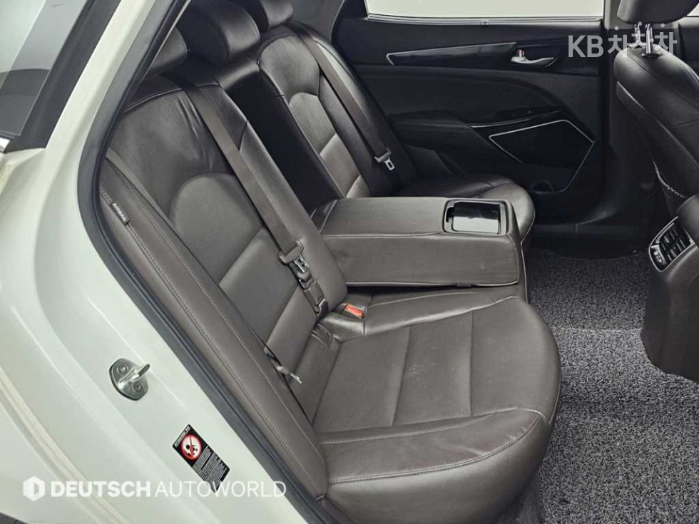 2017 - kia k7
