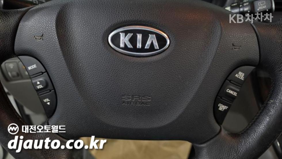 2012 - kia carnival