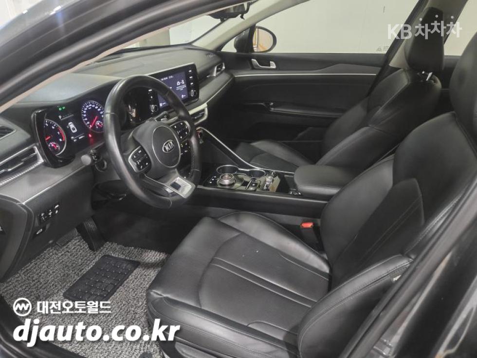2020 - kia k5
