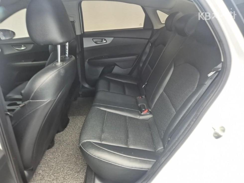 2019 - kia k3