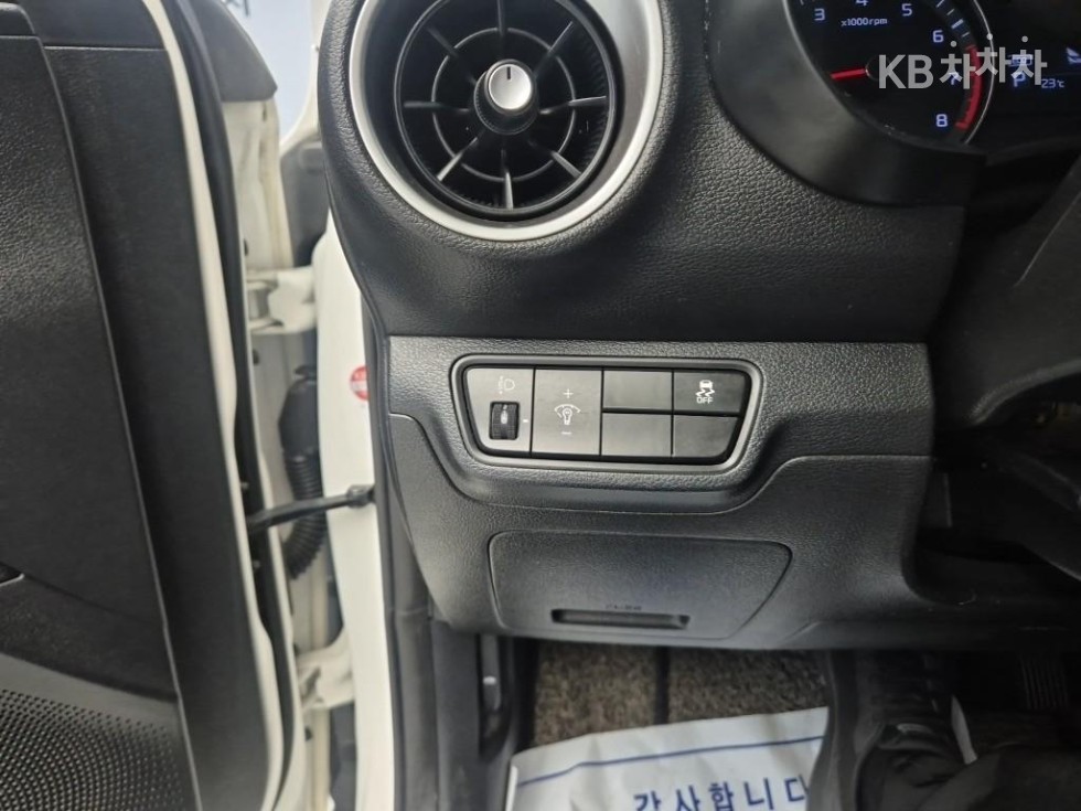 2019 - kia k3