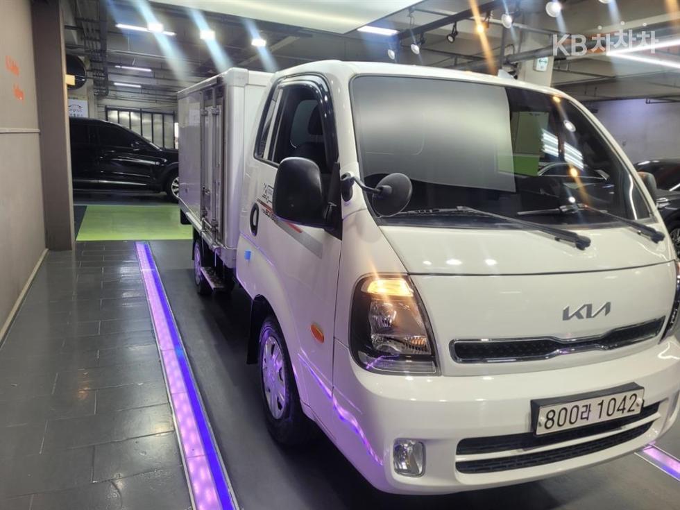2024 - kia bongo iii