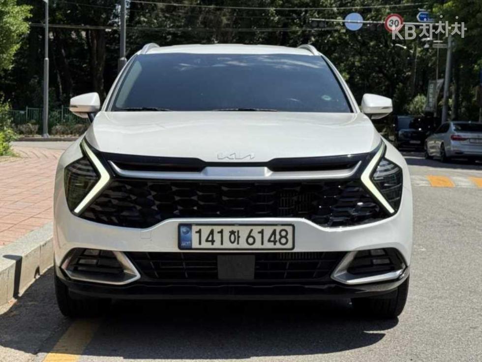 2022 - kia sportage