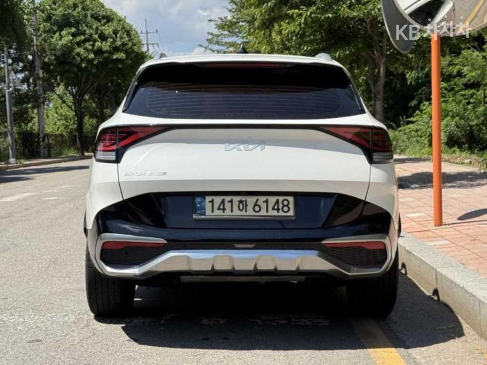 2022 - kia sportage
