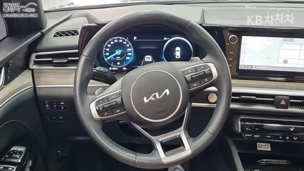 2023 - kia k5