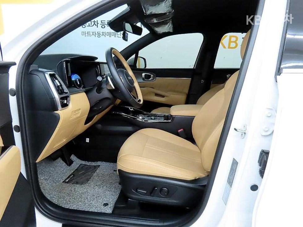 2023 - kia sorento