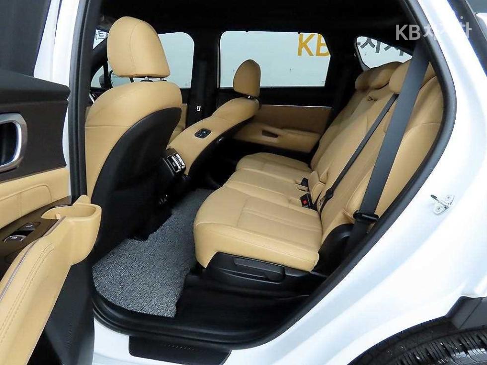 2023 - kia sorento