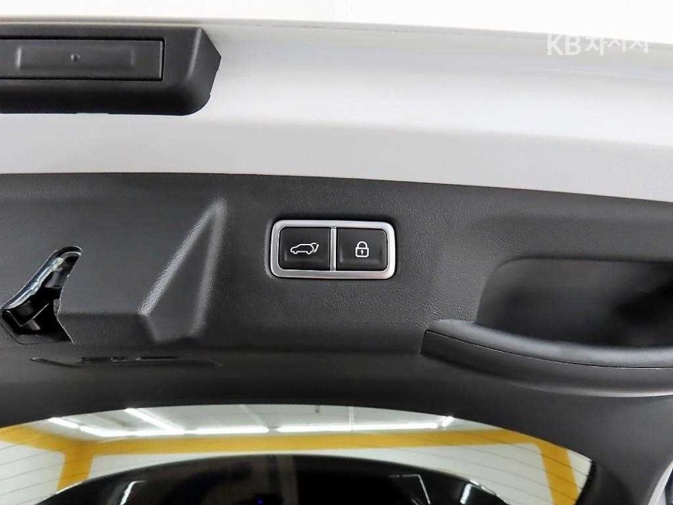 2023 - kia sorento