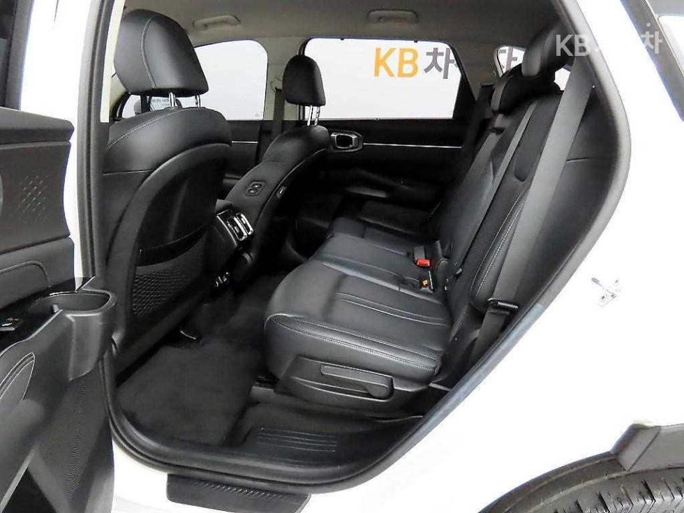 2022 - kia sorento