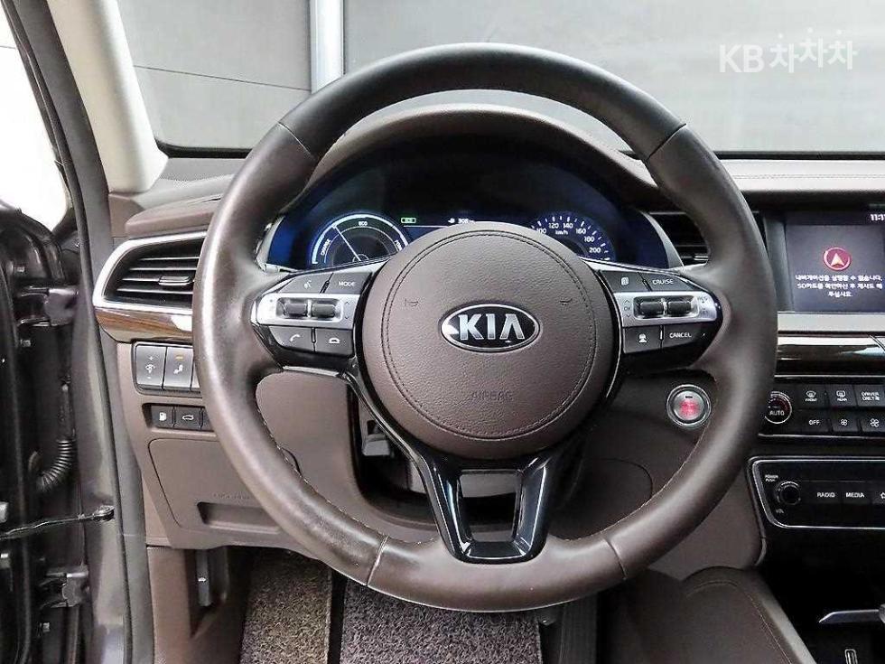 2019 - kia k7