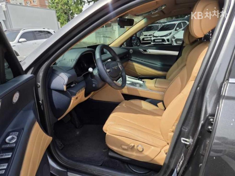 2022 Genesis GV80 photo
