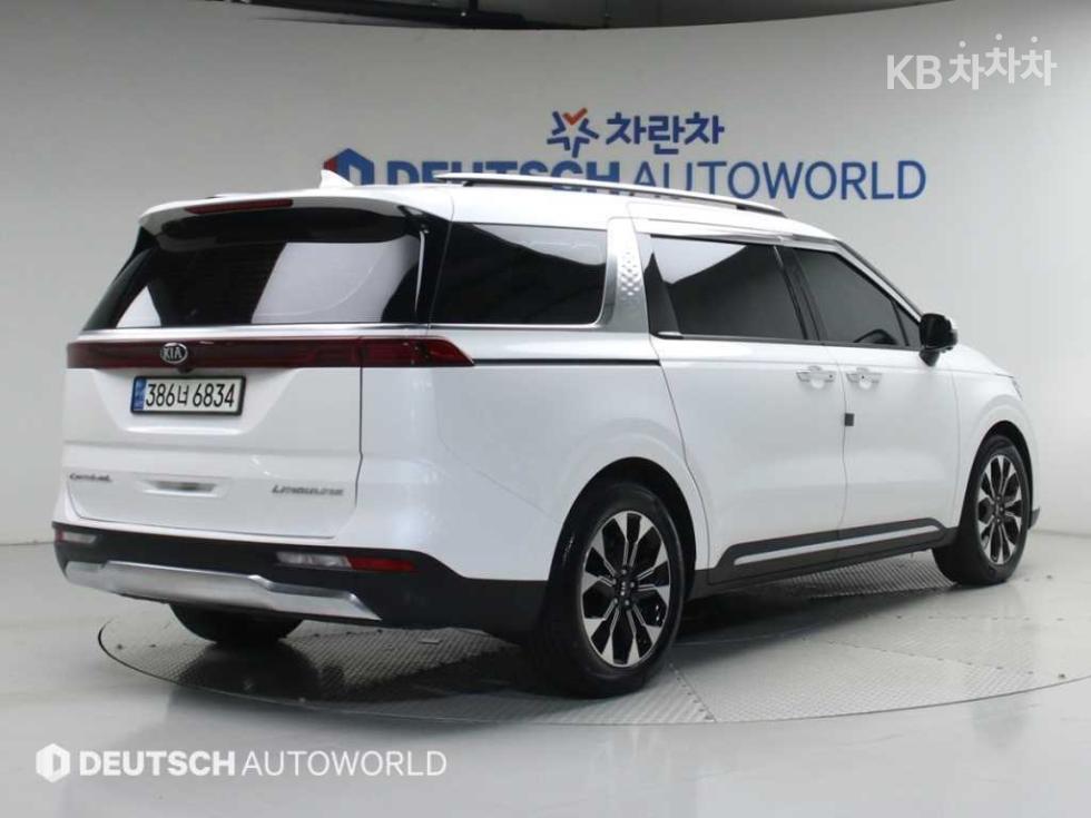 2021 - kia carnival