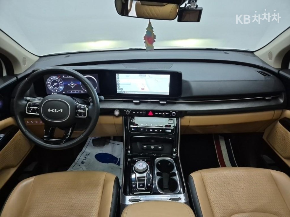 2023 - kia carnival